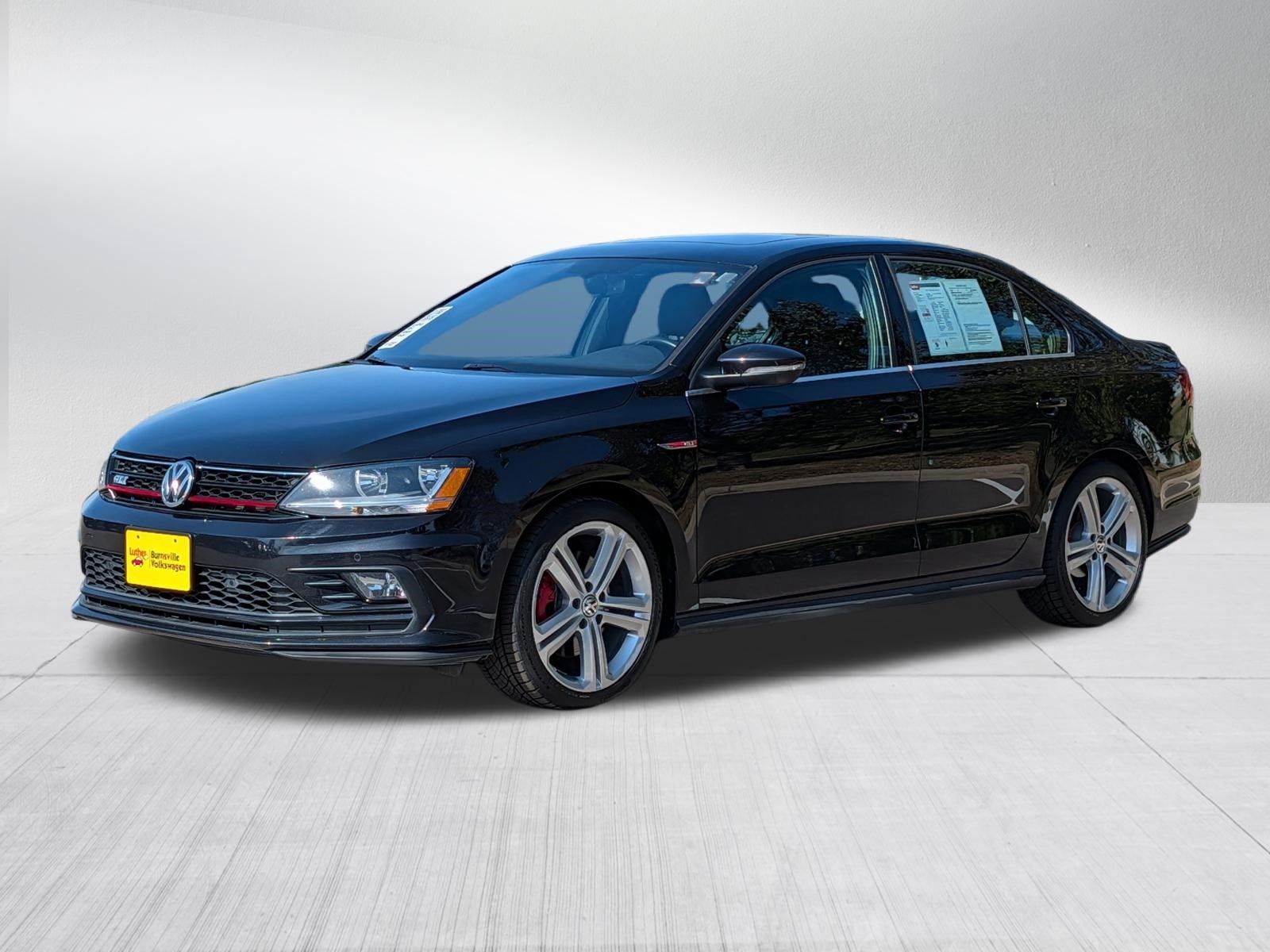 Used 2017 Volkswagen Jetta GLI FWD image 3