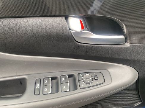 Used 2023 Hyundai Santa Fe SEL image 13