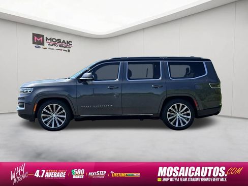 Used 2022 Jeep Grand Wagoneer Series II AWD/4WD image 4