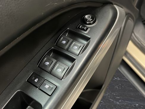 Used 2022 Chevrolet Colorado ZR2 AWD/4WD image 39