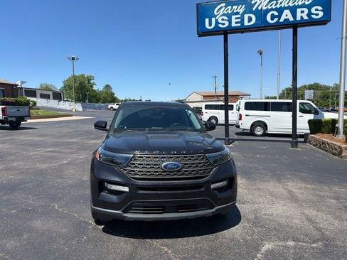 Used 2022 Ford Explorer XLT w/ Equipment Group 202A RWD image 2
