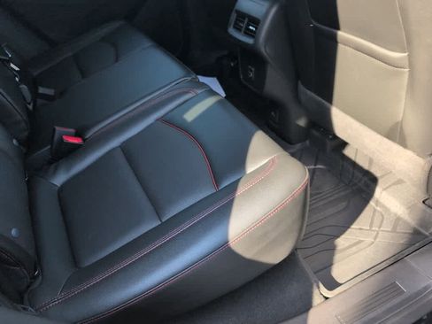 Used 2024 Chevrolet Equinox RS w/ RS Leather Package AWD/4WD image 30