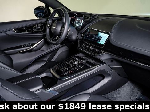Used 2025 Aston Martin DBX 707 image 17