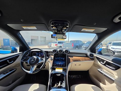 Used 2026 Mercedes-Benz GLC 300 image 18