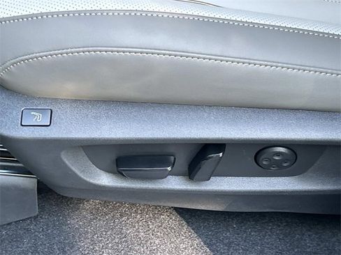 New 2026 INFINITI QX60 Autograph image 17