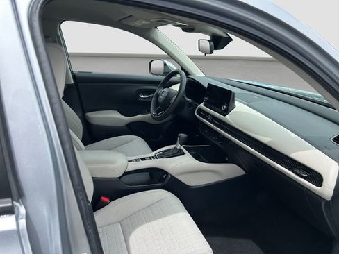 Used 2023 Honda HR-V LX image 18