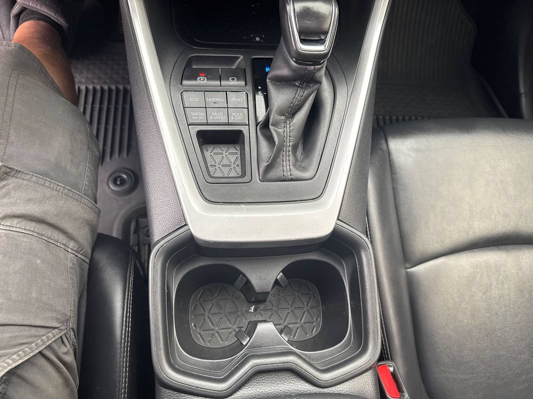Used 2019 Toyota RAV4 XLE Premium w/ Advanced Technology Package AWD/4WD image 29