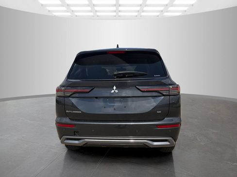 Used 2025 Mitsubishi Outlander SE AWD/4WD image 5