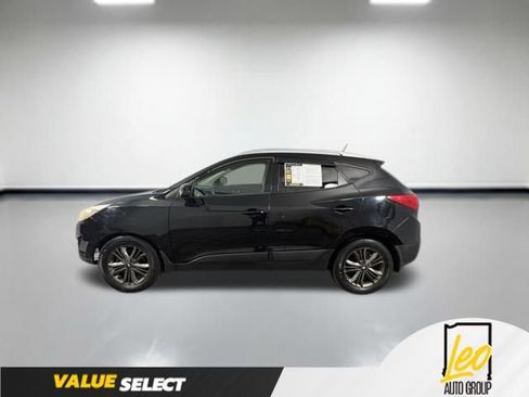 Used 2015 Hyundai Tucson SE FWD image 2