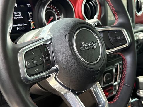 Used 2021 Jeep Gladiator Rubicon w/ Auxiliary Switch Group AWD/4WD image 29