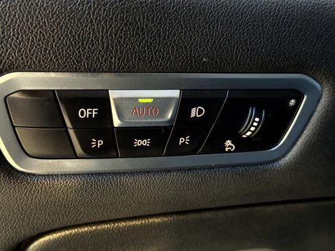 Used 2022 BMW X5 xDrive40i w/ M Sport Package image 27