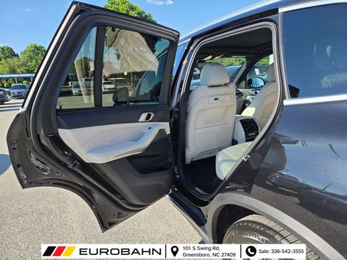 Used 2019 BMW X5 xDrive40i w/ Premium Package 2 AWD/4WD image 11