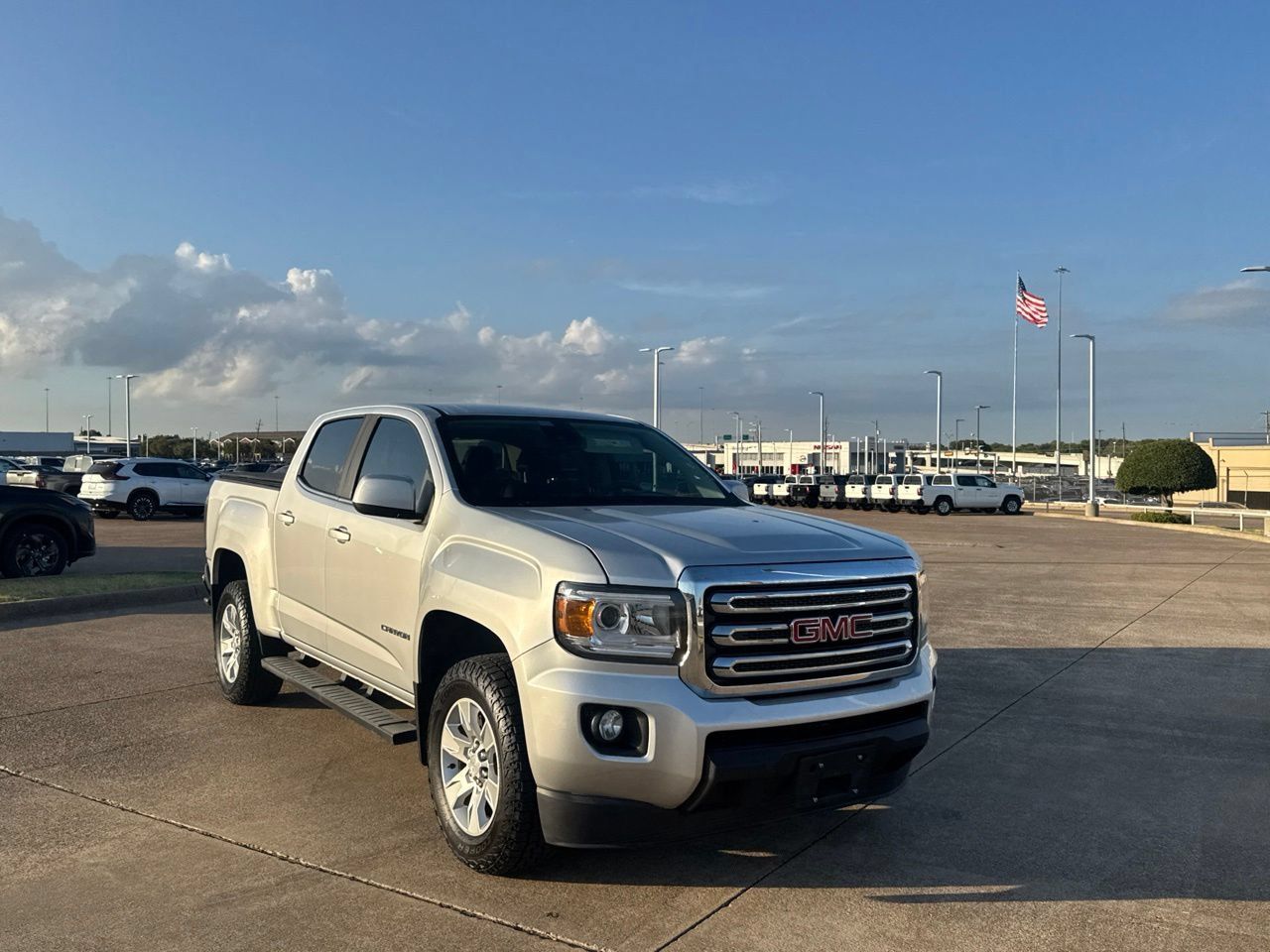 Used 2018 GMC Canyon SLE w/ SLE Convenience Package RWD image 3