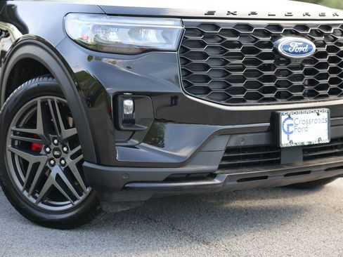 Used 2025 Ford Explorer ST w/ Sun And Sound Package AWD/4WD image 42