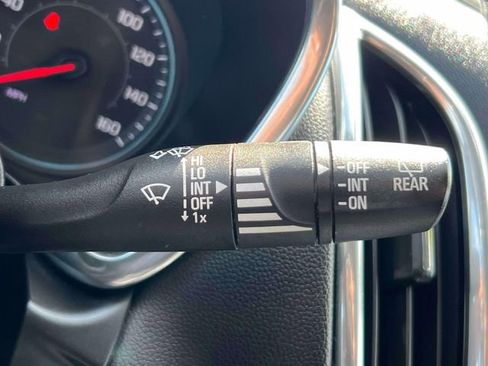 Used 2019 Chevrolet Equinox LT image 25