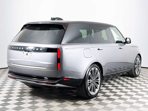 Used 2025 Land Rover Range Rover Long Wheelbase SE AWD/4WD image 5