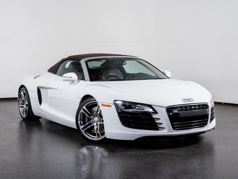 Used 2011 Audi R8 V8 image 4