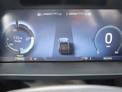 Used 2025 Ford F150 Lightning XLT image 4