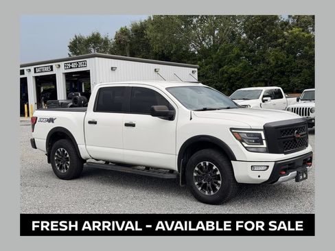 Used 2021 Nissan Titan PRO-4X w/ Pro-4x Utility Package AWD/4WD image 1