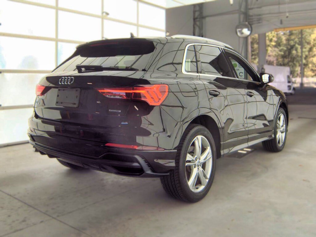 Used 2020 Audi Q3 2.0T Premium w/ Convenience Package AWD/4WD image 7