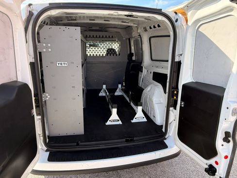 Used 2022 RAM ProMaster City Tradesman FWD image 6
