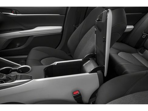 Used 2023 Toyota Camry LE FWD image 9