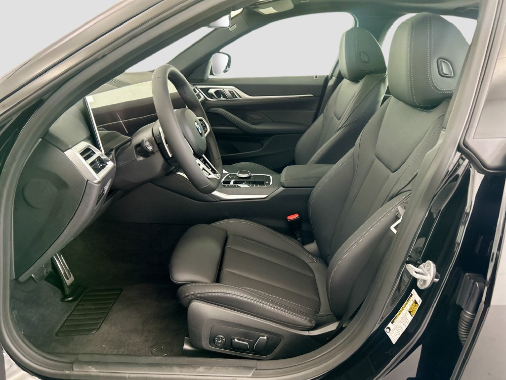 New 2026 BMW 430i w/ M Sport Package RWD image 18