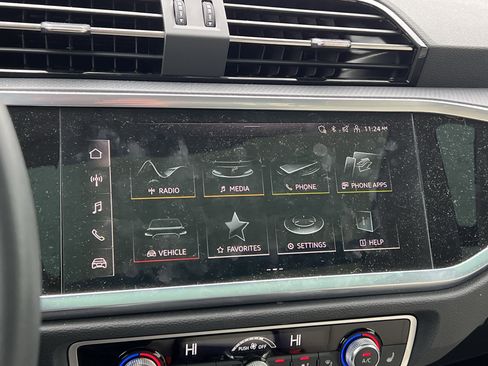 Used 2025 Audi Q3 2.0T Premium Plus w/ Premium Plus Package image 24