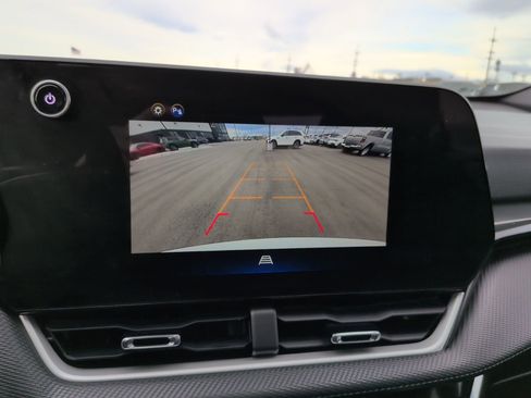 Used 2025 Chevrolet Equinox LT image 24