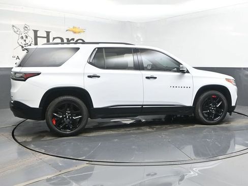 Used 2021 Chevrolet Traverse Premier w/ Redline Edition image 37
