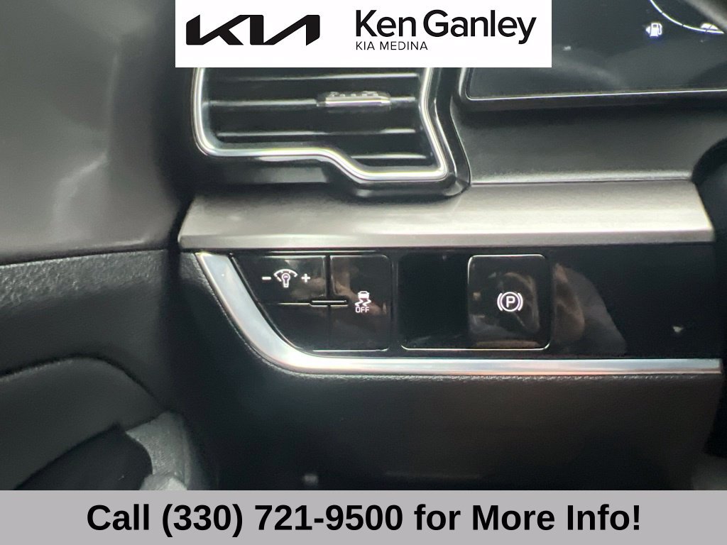 Certified 2024 Kia Sportage EX FWD image 27