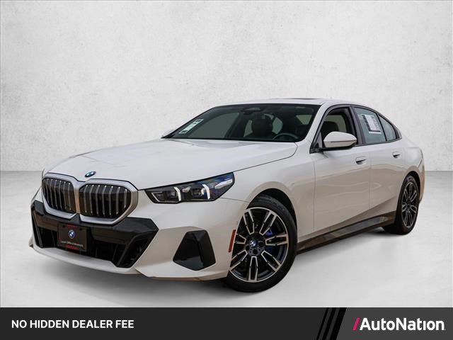 Used 2026 BMW 530i xDrive AWD/4WD image 1
