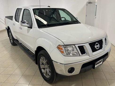 Used 2019 Nissan Frontier SL AWD/4WD image 7