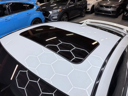 Used 2013 Hyundai Genesis 3.8 image 5