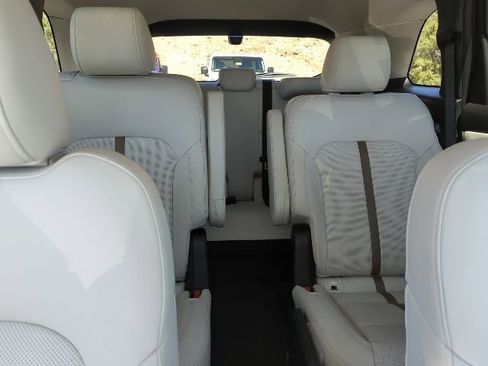 Used 2024 MAZDA CX-90 Plug-In Hybrid w/ Premium Plus image 21