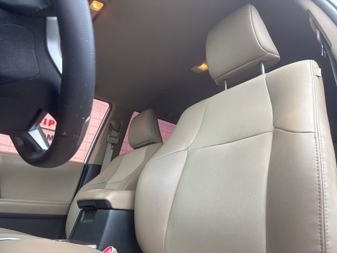 Used 2019 Toyota 4Runner SR5 Premium RWD image 9