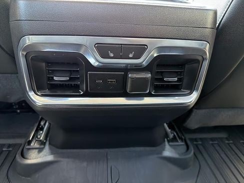 Used 2019 GMC Sierra 1500 SLT w/ SLT Premium Plus Package AWD/4WD image 22