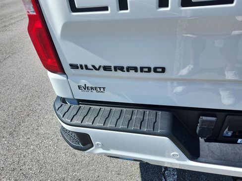 Used 2024 Chevrolet Silverado 1500 RST w/ RST All Star Premium Package AWD/4WD image 4