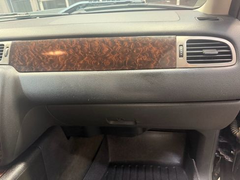 Used 2014 GMC Sierra 2500 Denali w/ Suspension Package, Off-Road image 22