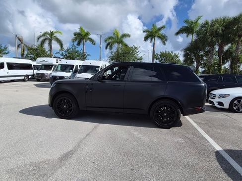 Used 2023 Land Rover Range Rover SE AWD/4WD image 5