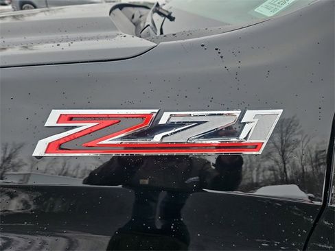 Used 2024 Chevrolet Silverado 1500 LTZ w/ Z71 Off-Road Package image 32