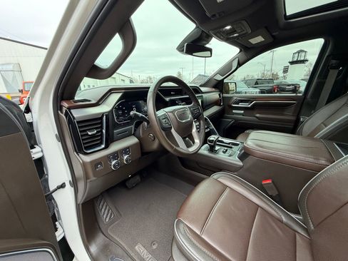 Used 2024 GMC Sierra 1500 Denali image 11