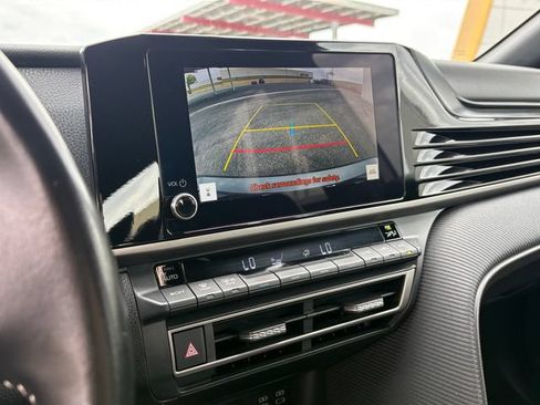 Certified 2025 Toyota Camry SE FWD image 21