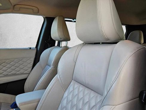 Used 2023 Mitsubishi Outlander SEL image 21