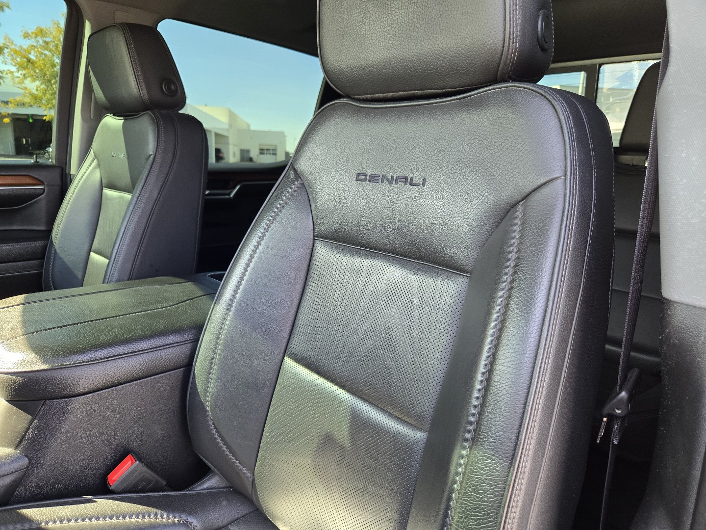Used 2023 GMC Sierra 1500 Denali AWD/4WD image 15