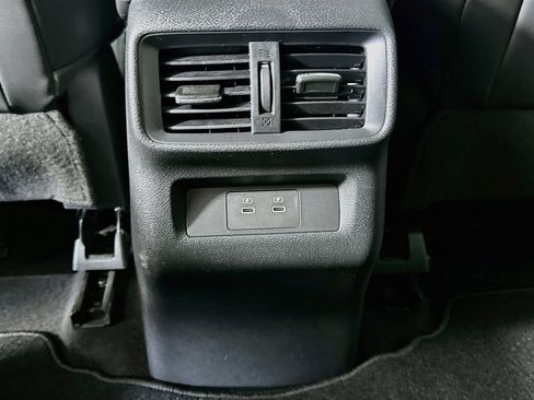 Used 2025 Nissan Murano SV FWD image 27