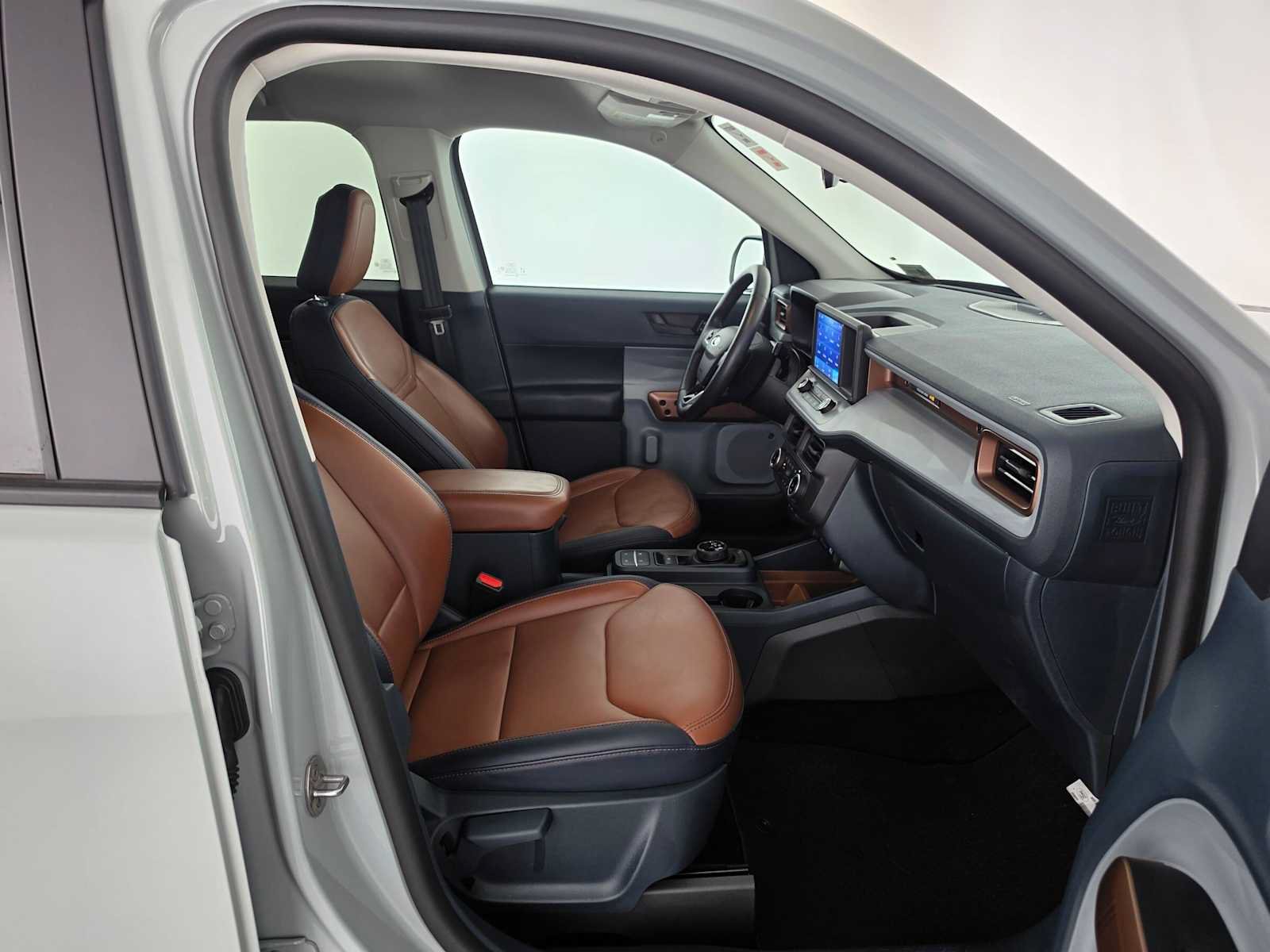 Used 2022 Ford Maverick Lariat w/ Lariat Luxury Package FWD image 10