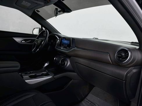 Used 2020 Chevrolet Blazer LT FWD image 31