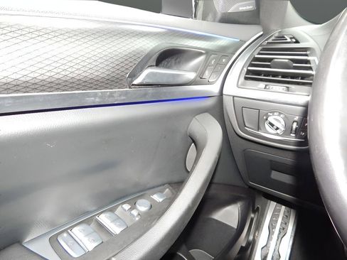 Used 2023 BMW X4 xDrive30i w/ Premium Enhanced Package image 31