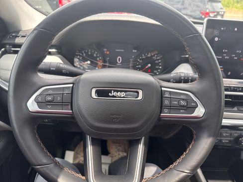 Used 2022 Jeep Compass Limited w/ Sun and Sound Group AWD/4WD image 18